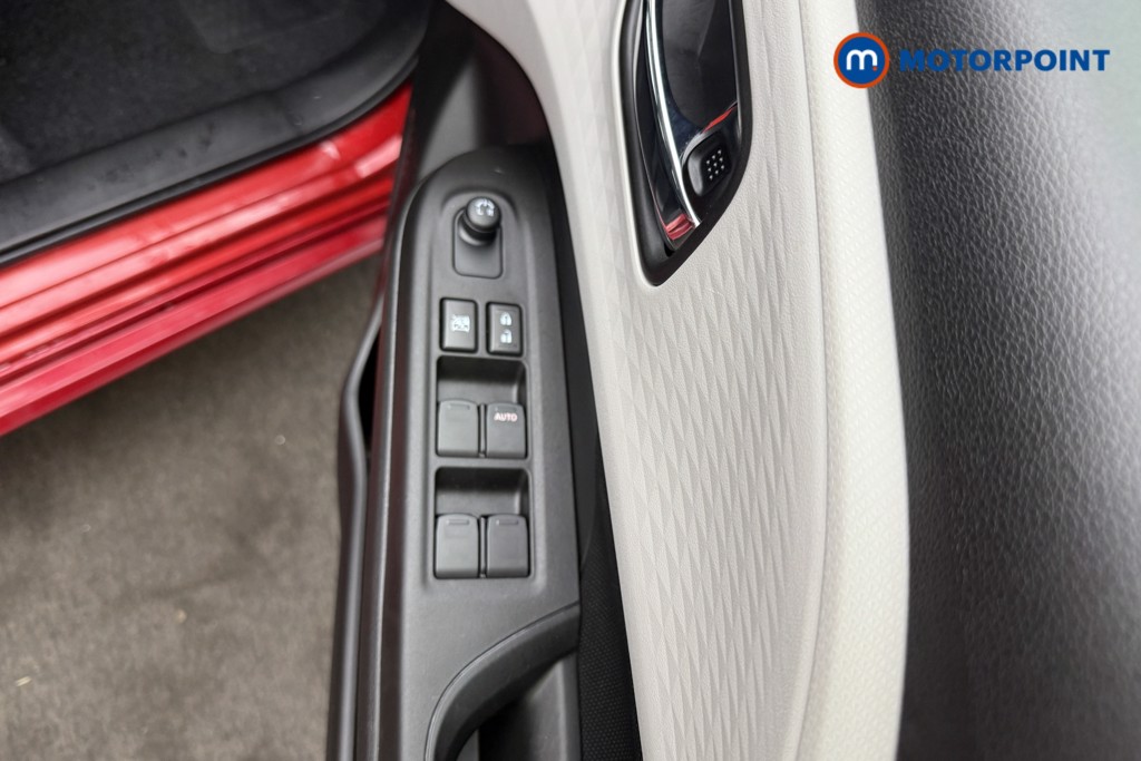 Suzuki Swift Motion Automatic Petrol Hatchback - Stock Number (1588637) - 21st supplementary image