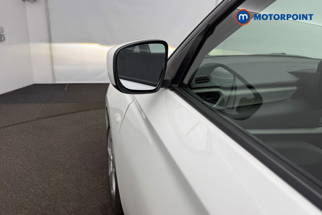 Suzuki Swift Motion Automatic Petrol Hatchback - Stock Number (1588643) - 29th supplementary image