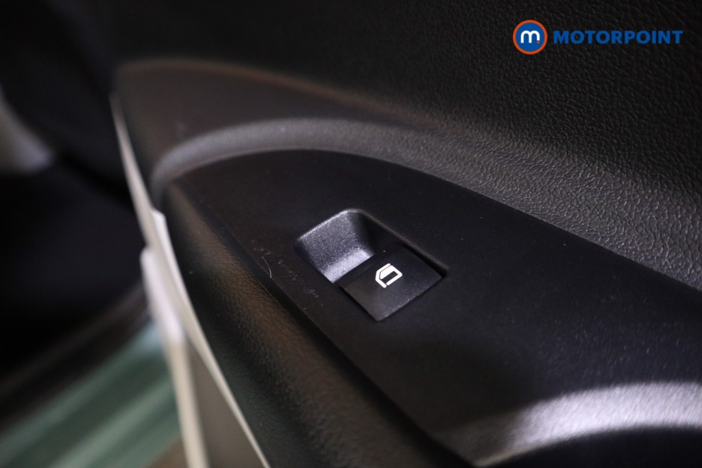 Hyundai I20 Ultimate Automatic Petrol Hatchback - Stock Number (1588650) - 16th supplementary image