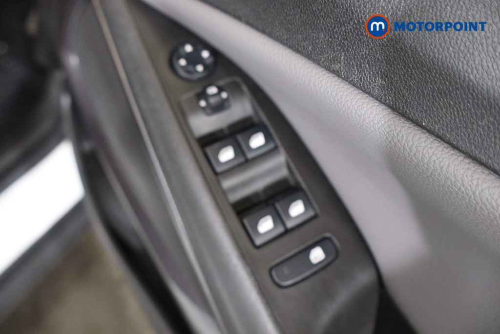 Vauxhall Crossland X Elite Manual Petrol SUV - Stock Number (1588811) - 18th supplementary image