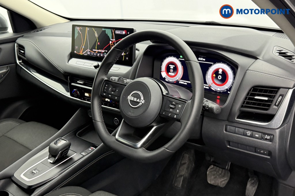 Nissan Qashqai N-Connecta Automatic Petrol SUV - Stock Number (1588907) - 4th supplementary image