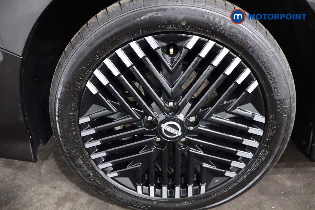 Nissan Leaf N-Connecta Automatic Electric Hatchback - Stock Number (1589541) - 11th supplementary image