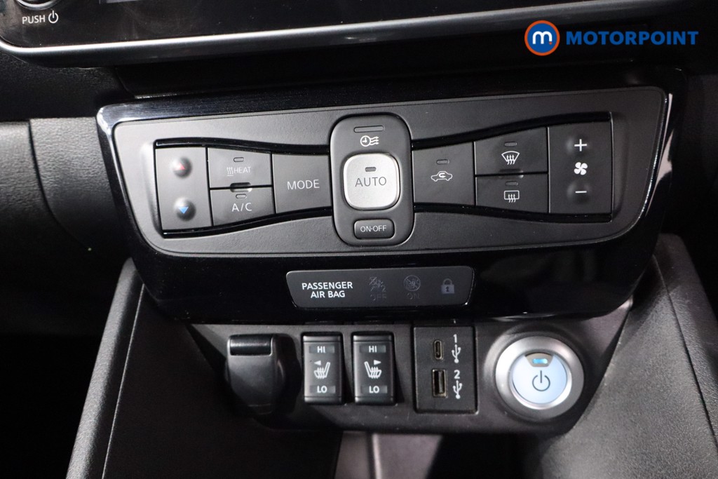 Nissan Leaf N-Connecta Automatic Electric Hatchback - Stock Number (1589541) - 16th supplementary image