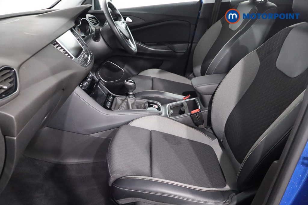 Vauxhall Grandland X Tech Line Nav Manual Petrol SUV - Stock Number (1589640) - 4th supplementary image