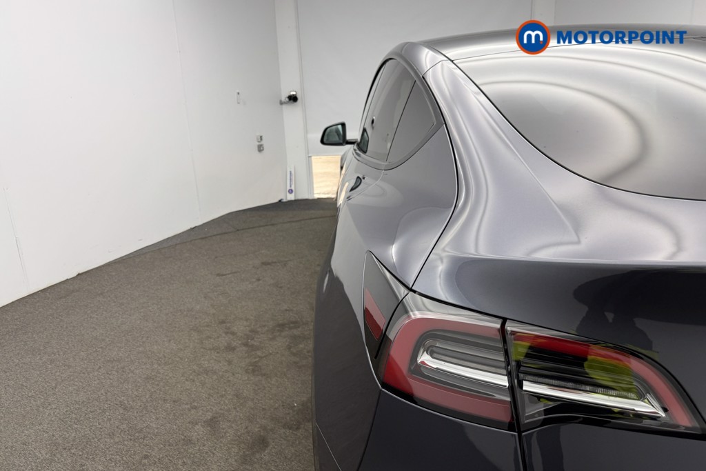 Tesla Model Y Long Range Automatic Electric SUV - Stock Number (1589862) - 5th supplementary image