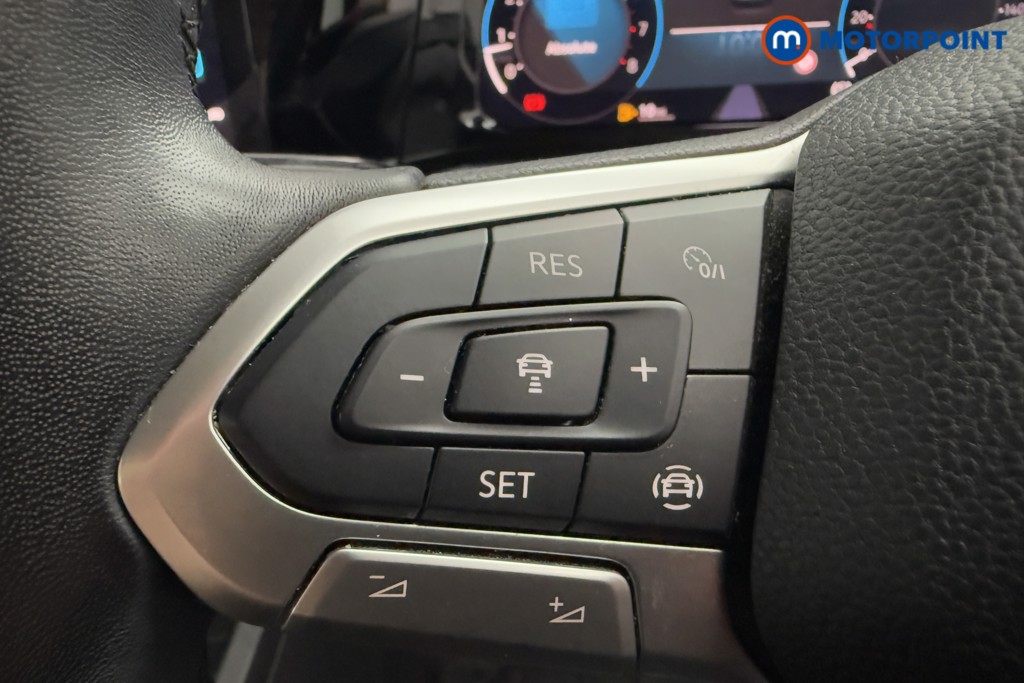 Volkswagen Golf Life Manual Petrol Hatchback - Stock Number (1589879) - 4th supplementary image