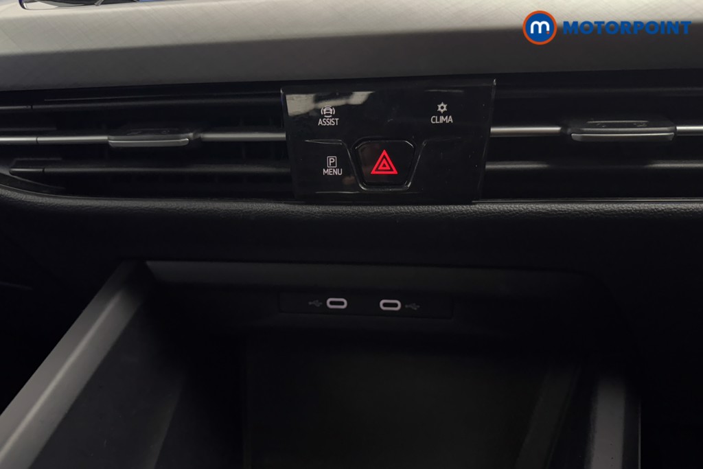 Volkswagen Golf Life Manual Petrol Hatchback - Stock Number (1589879) - 14th supplementary image