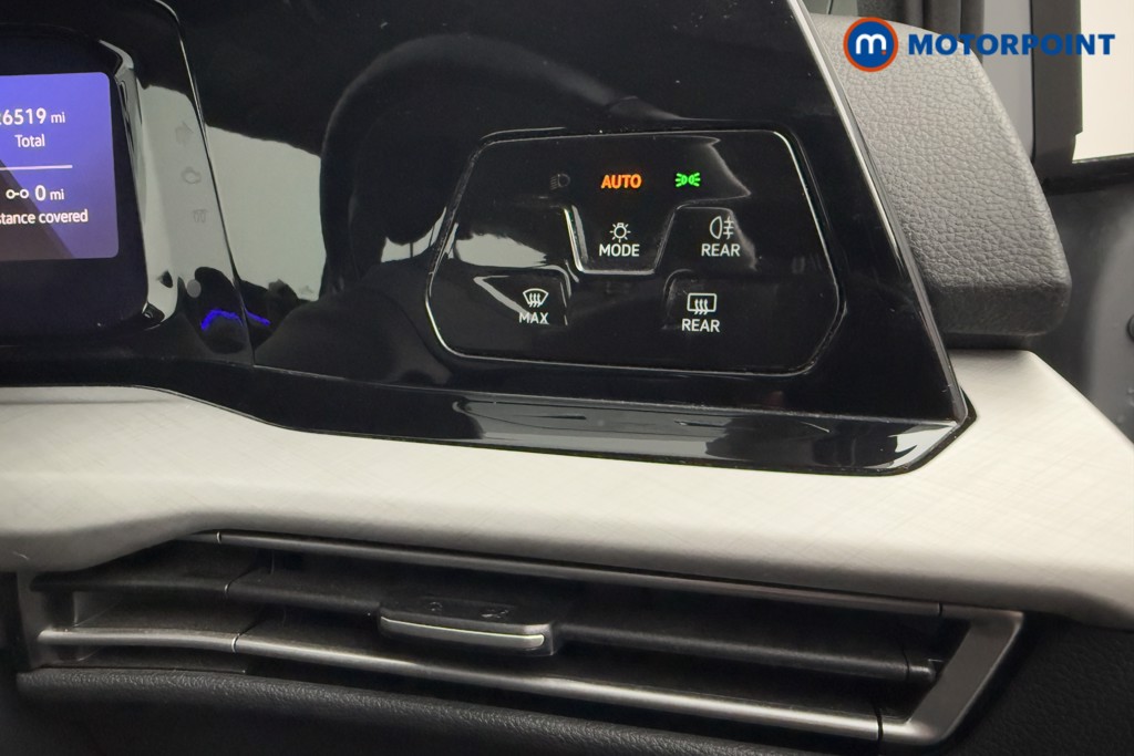 Volkswagen Golf Life Manual Petrol Hatchback - Stock Number (1589879) - 18th supplementary image