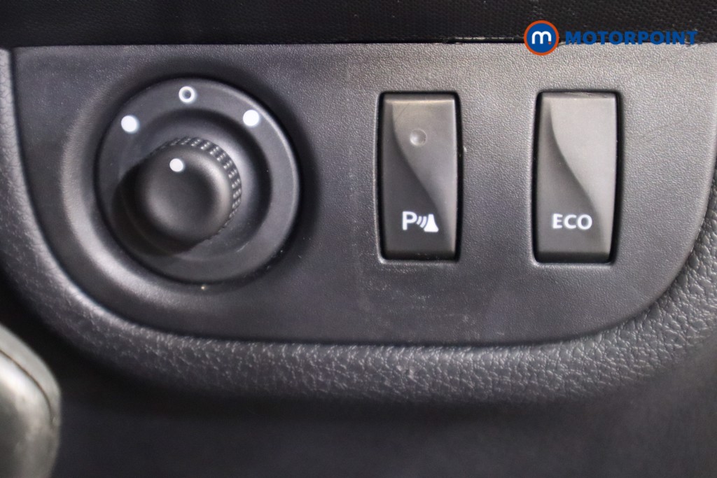 Dacia Sandero Stepway Laureate Manual Petrol Hatchback - Stock Number (1589910) - 16th supplementary image