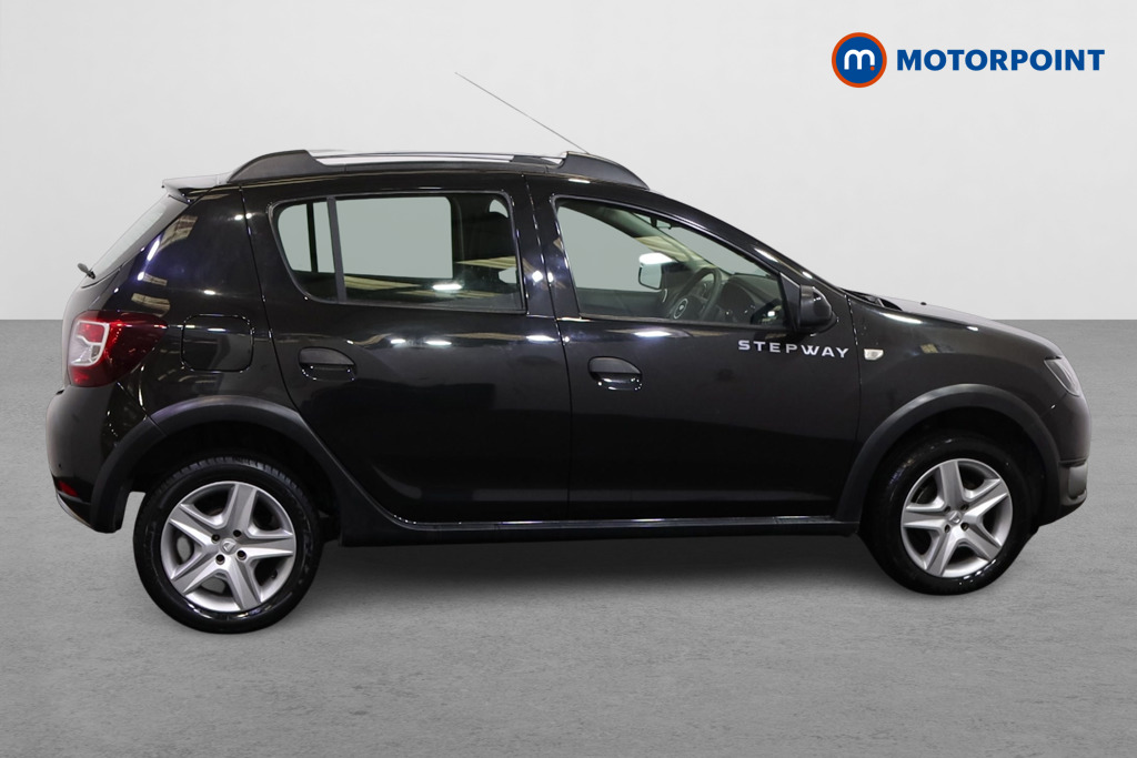 Dacia Sandero Stepway Laureate Manual Petrol Hatchback - Stock Number (1589910) - Drivers side