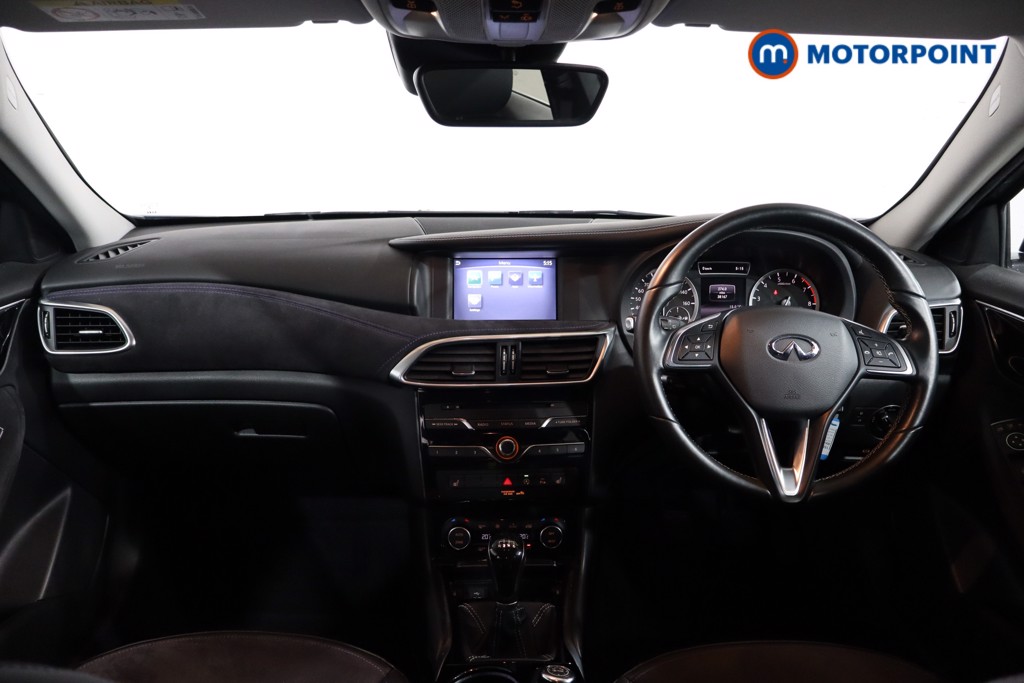 Infiniti Q30 Premium Manual Petrol Hatchback - Stock Number (1589915) - 25th supplementary image