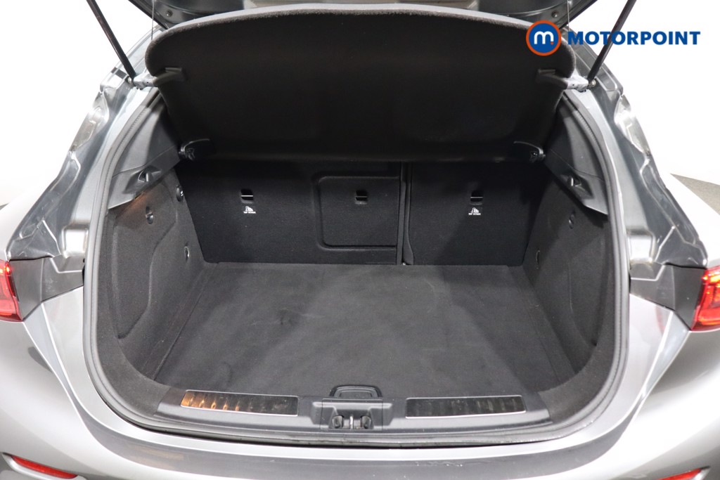 Infiniti Q30 Premium Manual Petrol Hatchback - Stock Number (1589915) - 26th supplementary image