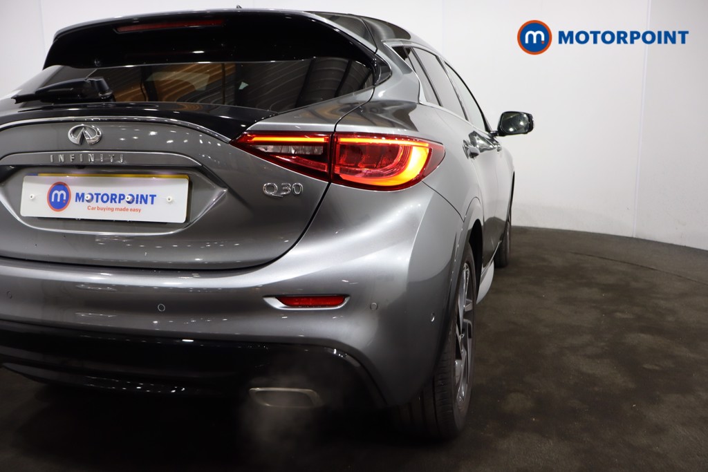 Infiniti Q30 Premium Manual Petrol Hatchback - Stock Number (1589915) - 33rd supplementary image
