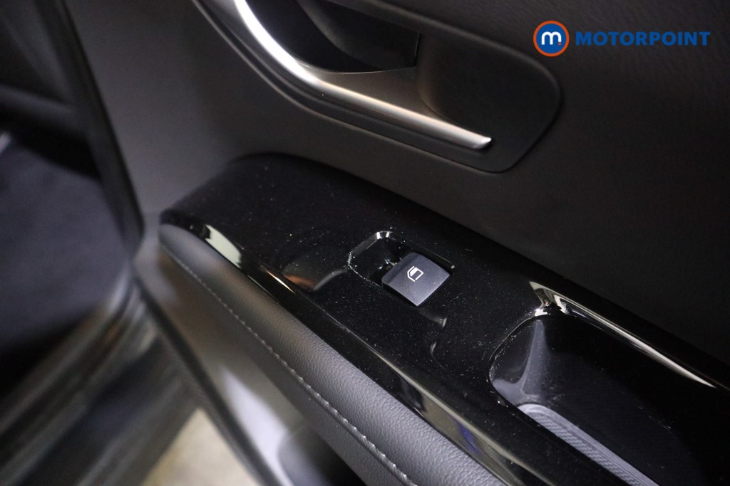 Hyundai Tucson Se Connect Manual Petrol SUV - Stock Number (1590033) - 17th supplementary image
