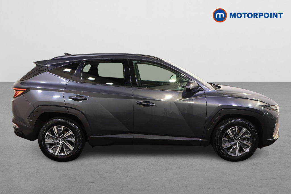 Hyundai Tucson Se Connect Manual Petrol SUV - Stock Number (1590033) - Drivers side