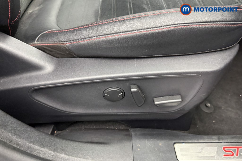 Ford Kuga St-Line Edition Automatic Petrol Plug-In Hybrid SUV - Stock Number (1590120) - 17th supplementary image