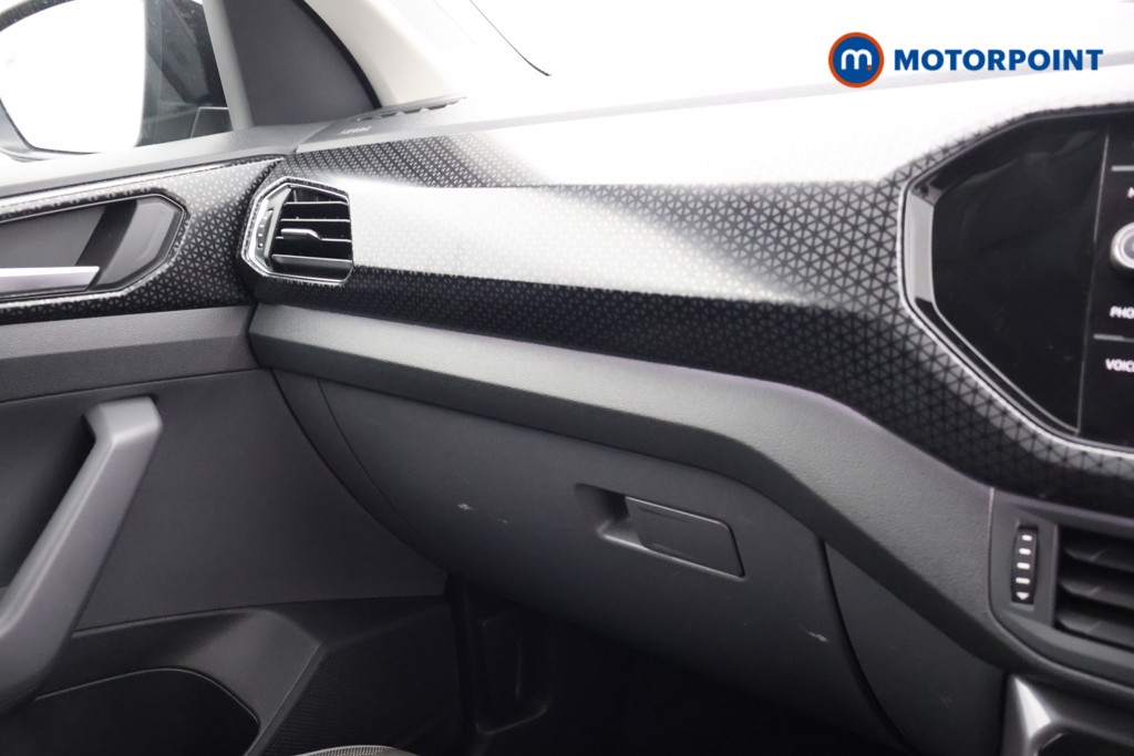 Volkswagen T-Cross SEL Manual Petrol SUV - Stock Number (1590153) - 13th supplementary image