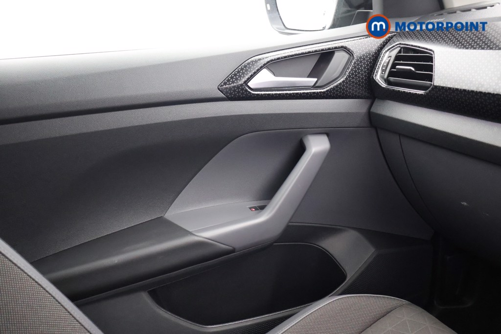 Volkswagen T-Cross SEL Manual Petrol SUV - Stock Number (1590153) - 14th supplementary image