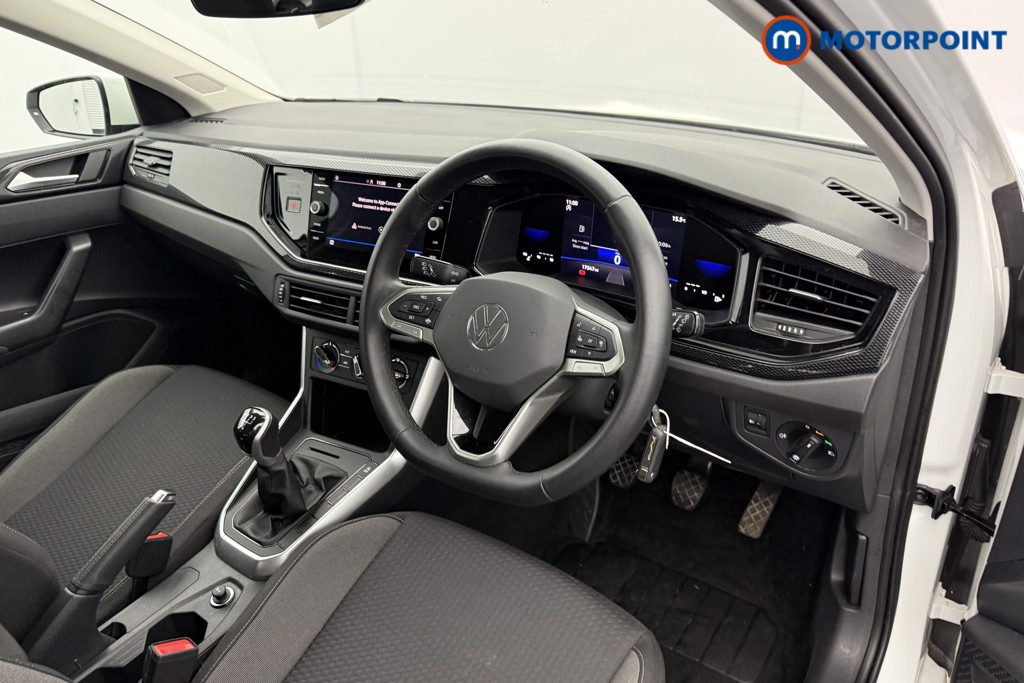 Volkswagen Polo Life Manual Petrol Hatchback - Stock Number (1590277) - 4th supplementary image
