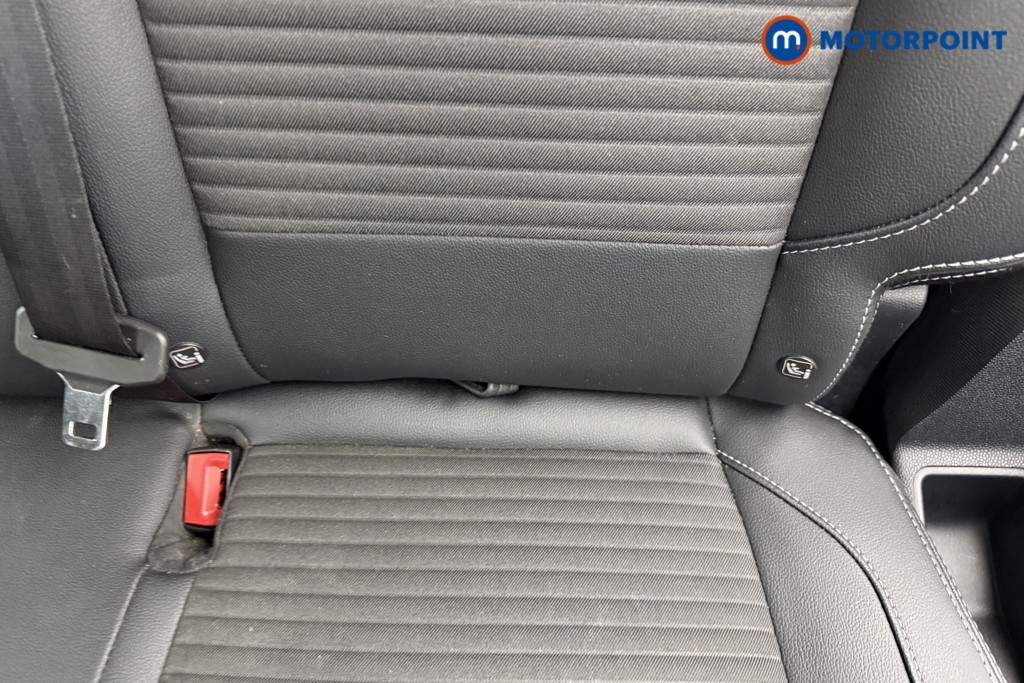 Ford Ecosport Titanium Manual Petrol SUV - Stock Number (1590358) - 24th supplementary image