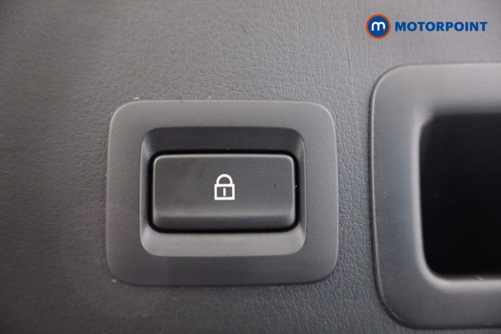 Mazda 3 Sport Lux Manual Petrol Hatchback - Stock Number (1590443) - 36th supplementary image