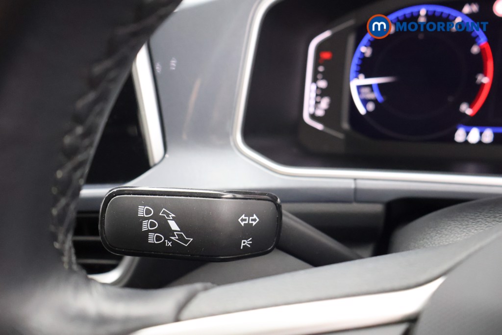 Volkswagen T-Roc Style Manual Petrol SUV - Stock Number (1590461) - 4th supplementary image