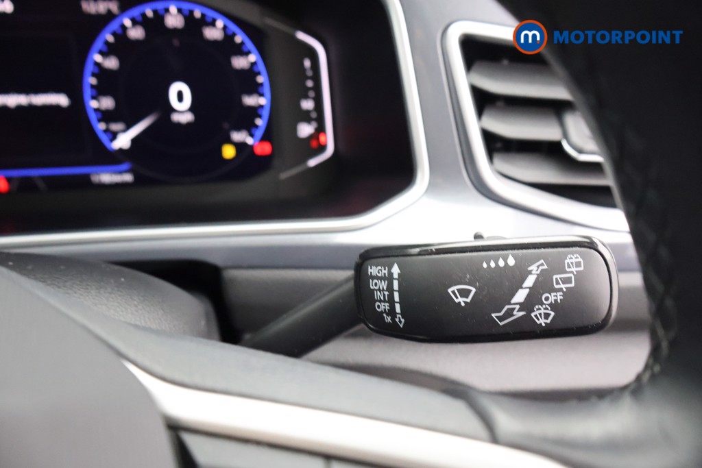 Volkswagen T-Roc Style Manual Petrol SUV - Stock Number (1590461) - 6th supplementary image