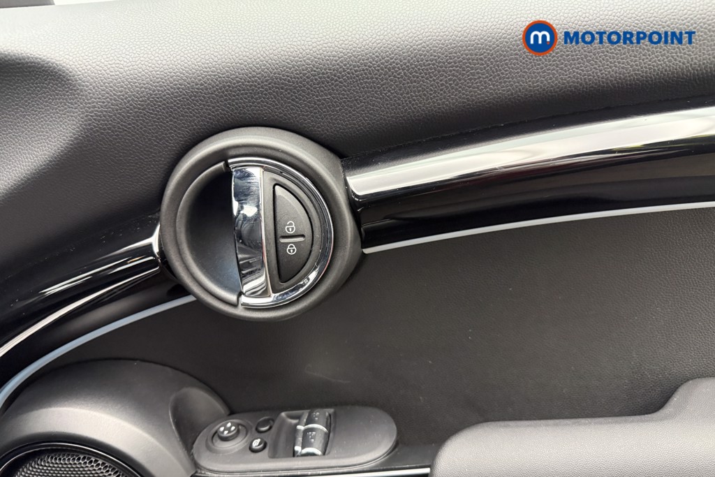Mini Hatchback Cooper Exclusive Automatic Petrol Hatchback - Stock Number (1590824) - 10th supplementary image