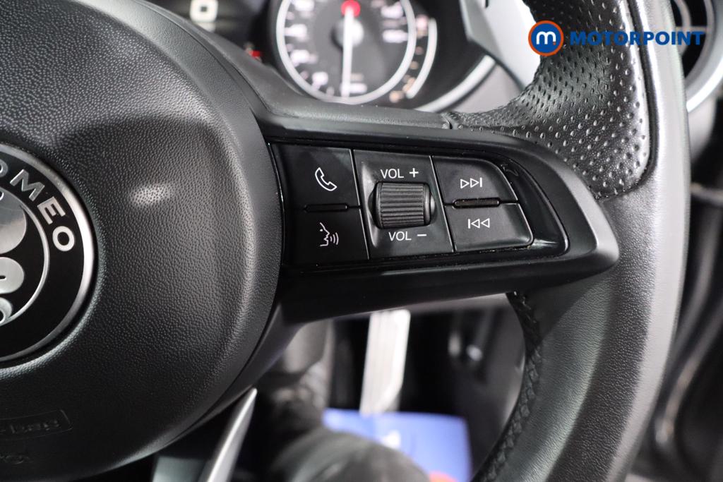 Alfa Romeo Stelvio Sprint Automatic Petrol SUV - Stock Number (1591153) - 16th supplementary image