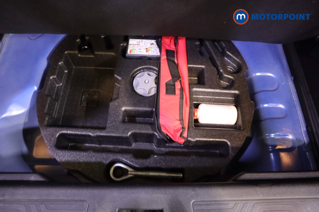 Renault Kadjar Iconic Manual Petrol SUV - Stock Number (1591444) - 28th supplementary image