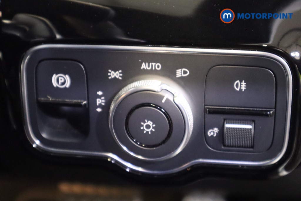 Mercedes-Benz A Class Amg Line Automatic Petrol Hatchback - Stock Number (1591591) - 19th supplementary image