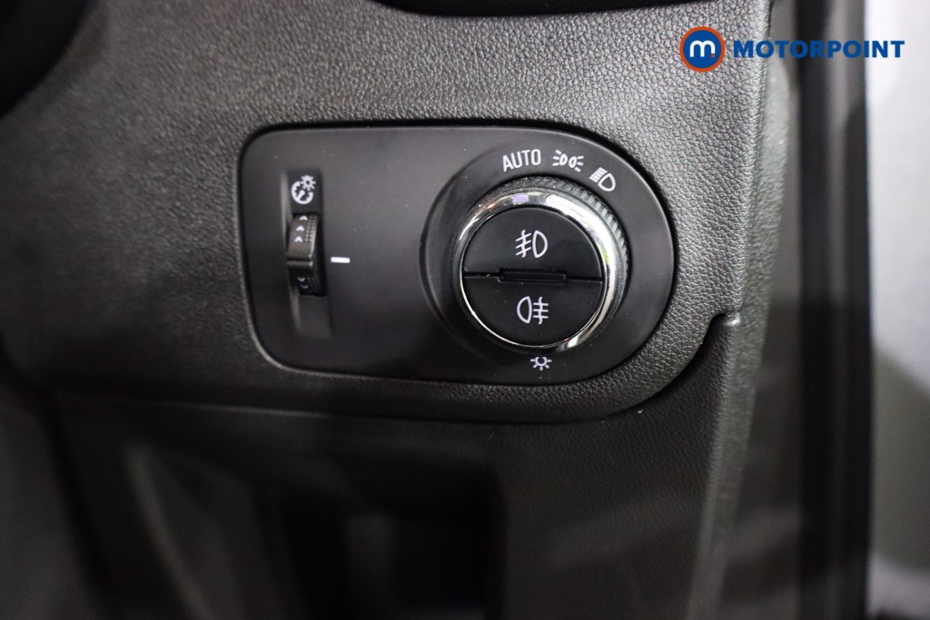 Vauxhall Crossland Ultimate Manual Diesel SUV - Stock Number (1545359) - 8th supplementary image