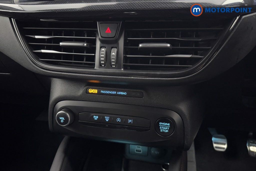 Ford Focus St-Line X Manual Petrol Hatchback - Stock Number (1553393) - 14th supplementary image