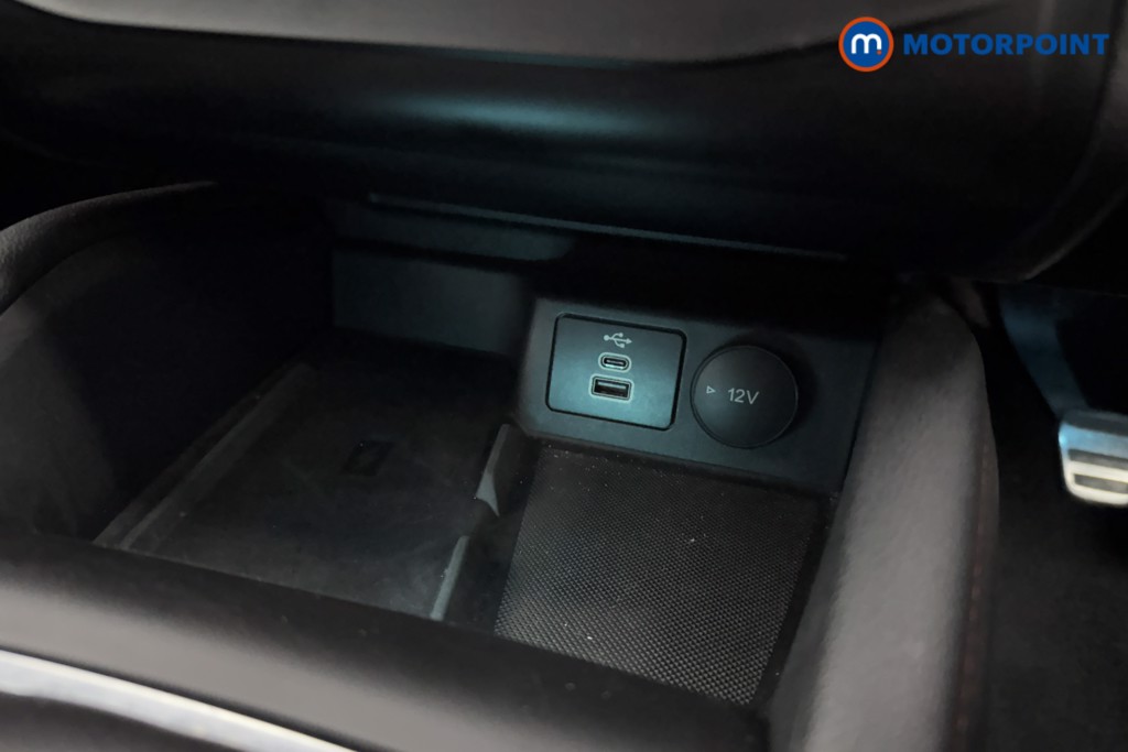 Ford Focus St-Line X Manual Petrol Hatchback - Stock Number (1553393) - 15th supplementary image