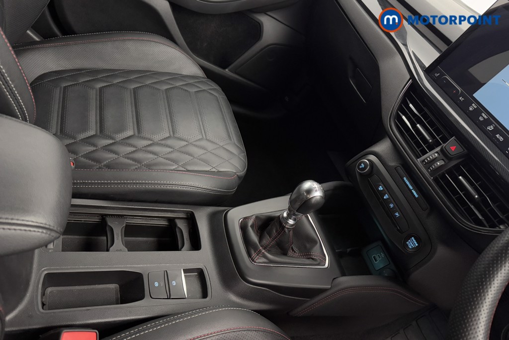 Ford Focus St-Line X Manual Petrol Hatchback - Stock Number (1553393) - 18th supplementary image