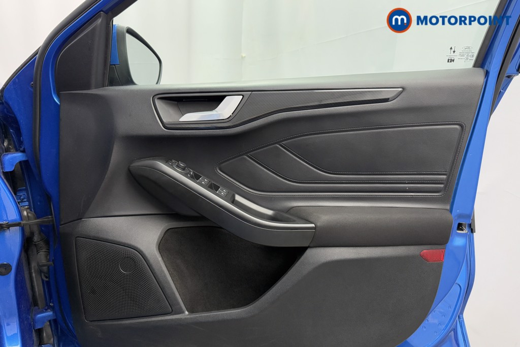 Ford Focus St-Line X Manual Petrol Hatchback - Stock Number (1553393) - 20th supplementary image