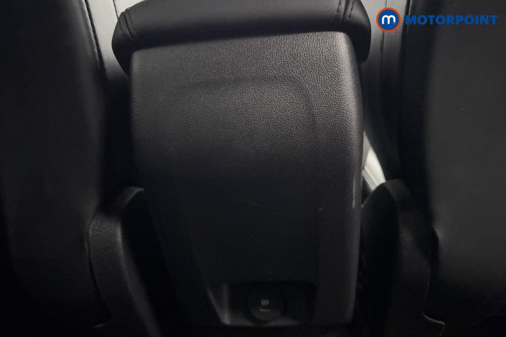 Ford Focus St-Line X Manual Petrol Hatchback - Stock Number (1553393) - 25th supplementary image