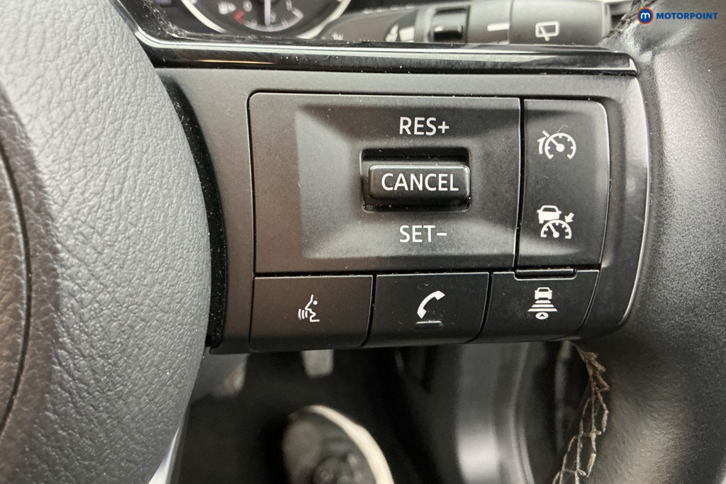 Nissan Qashqai N-Connecta Manual Petrol SUV - Stock Number (1566411) - 18th supplementary image
