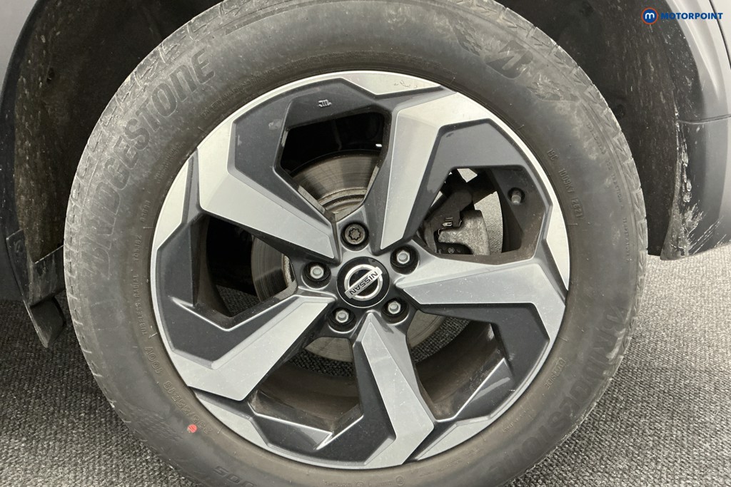 Nissan Qashqai N-Connecta Manual Petrol SUV - Stock Number (1566411) - 34th supplementary image