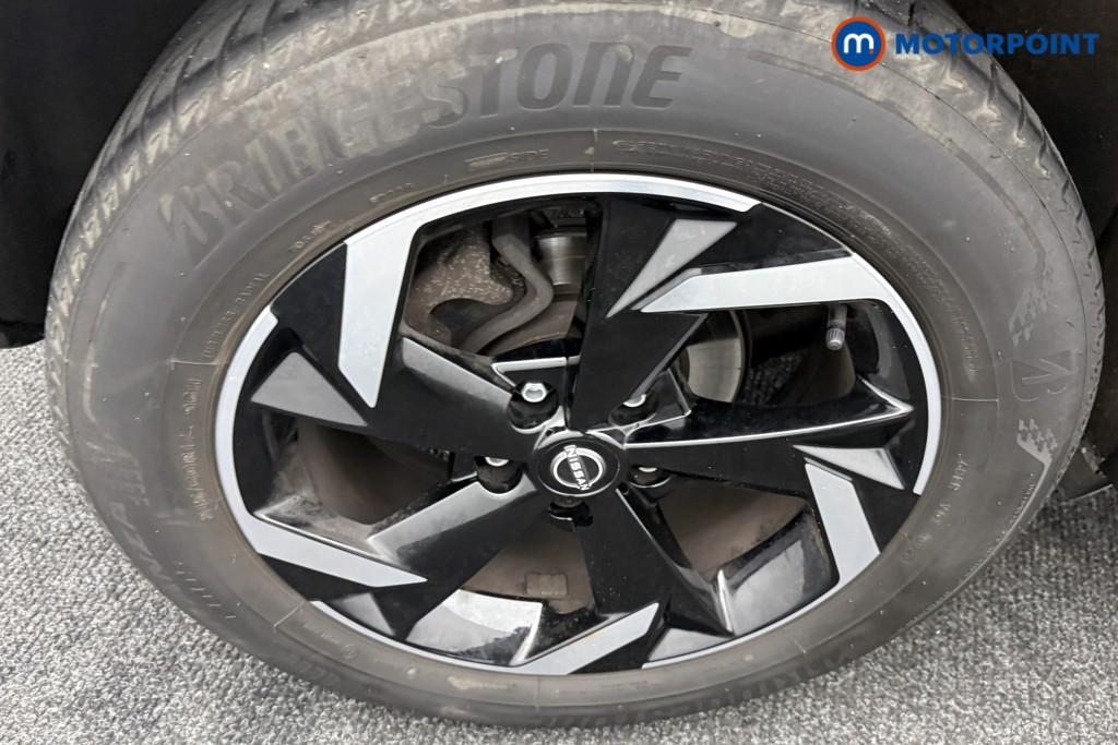 Nissan Juke N-Connecta Automatic Petrol SUV - Stock Number (1569839) - 31st supplementary image