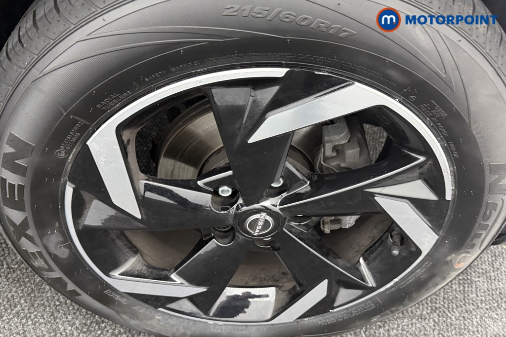 Nissan Juke N-Connecta Automatic Petrol SUV - Stock Number (1569839) - 32nd supplementary image