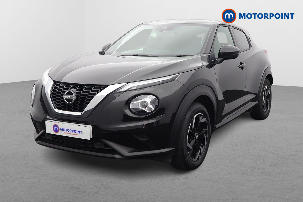 Nissan Juke N-Connecta Automatic Petrol SUV - Stock Number (1569839) - Passenger side front corner