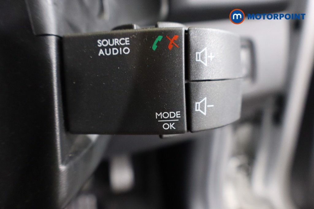 Renault Clio Gt Line Manual Petrol Hatchback - Stock Number (1573758) - 17th supplementary image