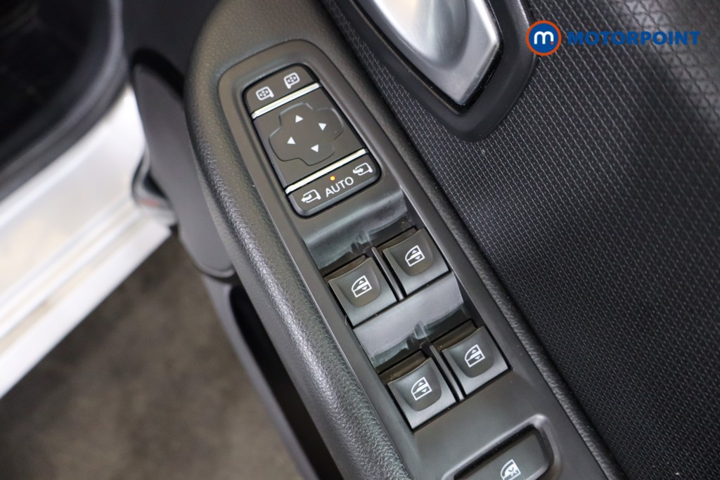 Renault Clio Gt Line Manual Petrol Hatchback - Stock Number (1573758) - 19th supplementary image