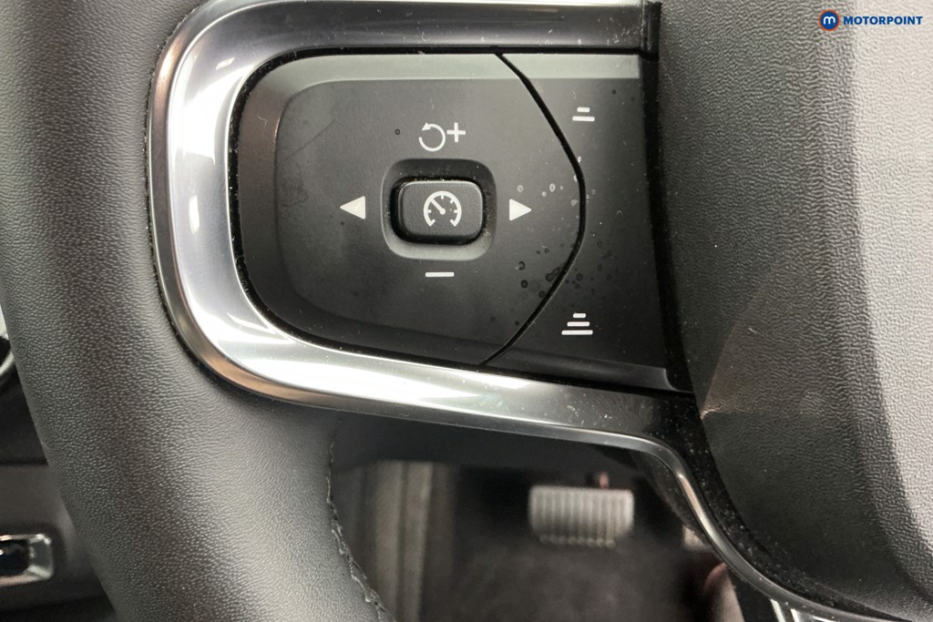 Volvo Xc40 Core Automatic Petrol Plug-In Hybrid SUV - Stock Number (1576481) - 17th supplementary image