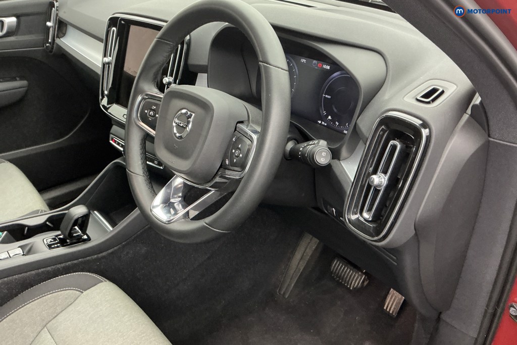 Volvo Xc40 Core Automatic Petrol Plug-In Hybrid SUV - Stock Number (1576481) - 19th supplementary image