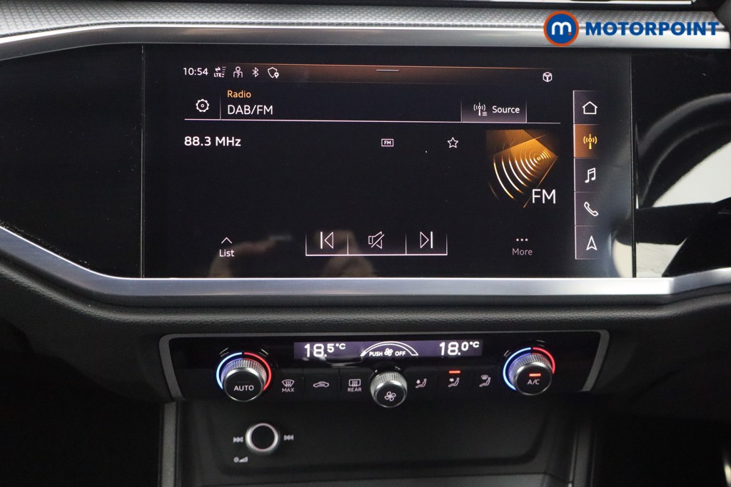 Audi Q3 S Line Automatic Diesel SUV - Stock Number (1578277) - 2nd supplementary image