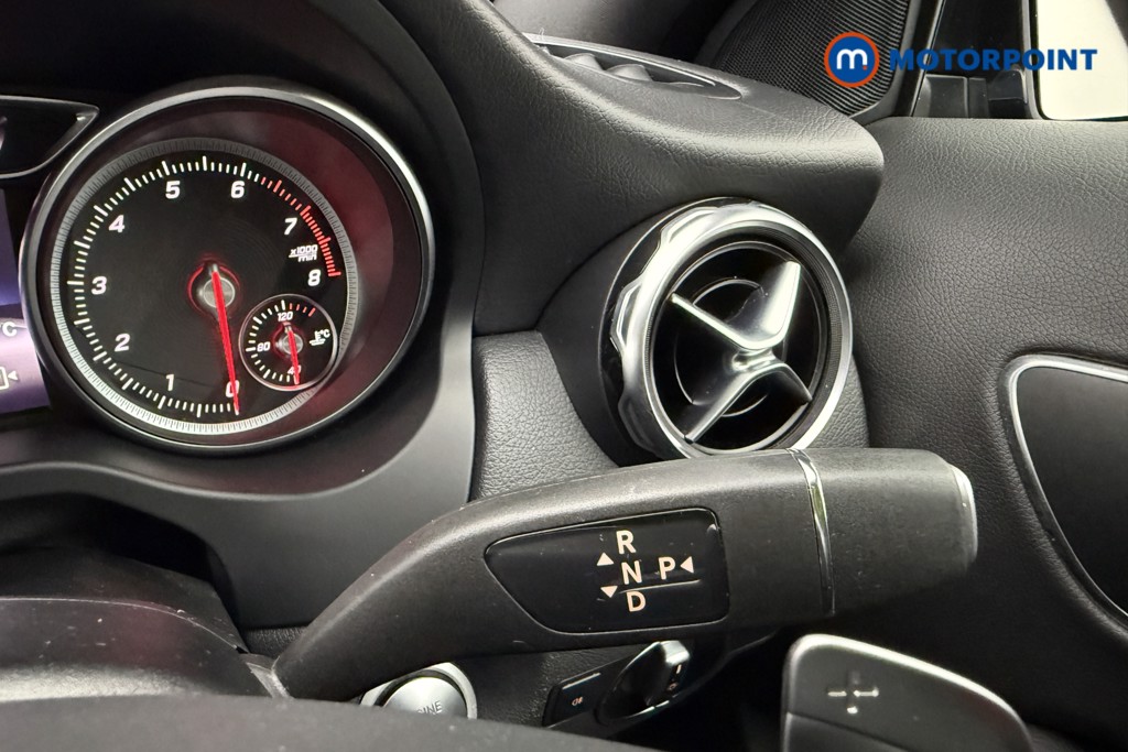 Mercedes-Benz GLA Amg Line Automatic Petrol SUV - Stock Number (1579198) - 7th supplementary image