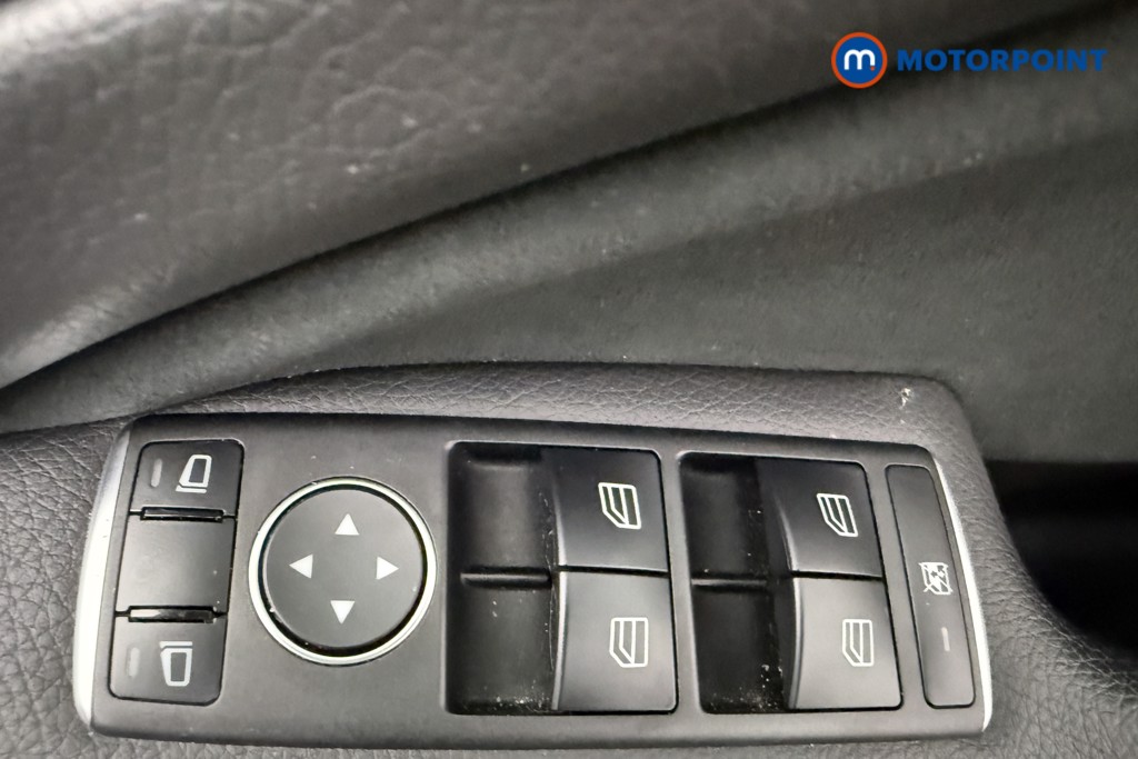 Mercedes-Benz GLA Amg Line Automatic Petrol SUV - Stock Number (1579198) - 19th supplementary image