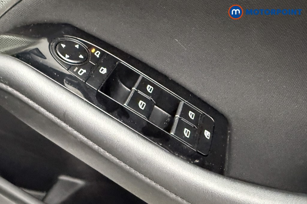 Mazda 3 Exclusive-Line Manual Petrol Hatchback - Stock Number (1583572) - 20th supplementary image